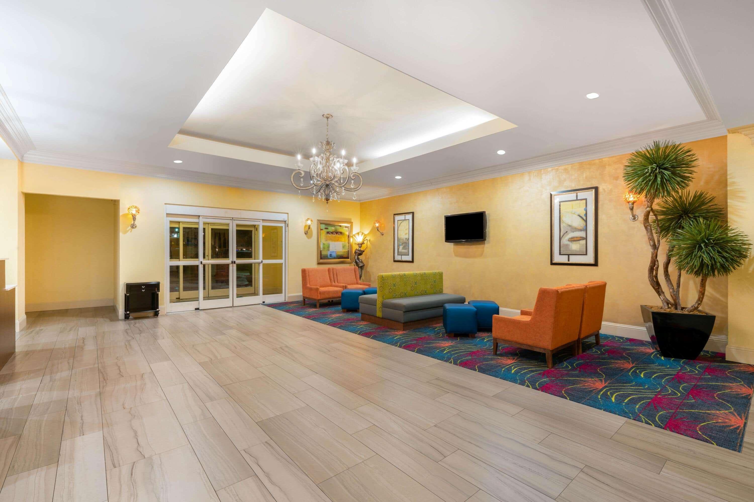 La Quinta Inn & Suites By Wyndham Broussard - Lafayette Area Bagian luar foto
